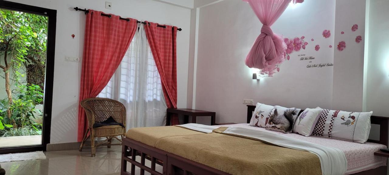 Periyar Inn Thekkady Exterior photo