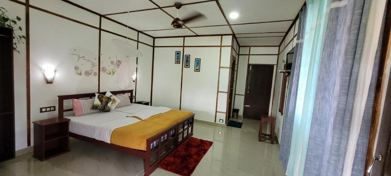 Periyar Inn Thekkady Exterior photo