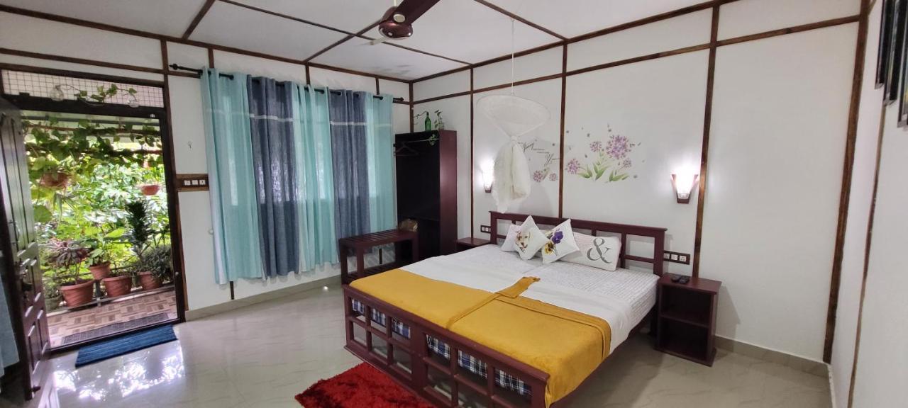 Periyar Inn Thekkady Exterior photo